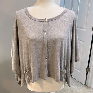 PAPAYA Crop Short Sleeve Cape - Size M